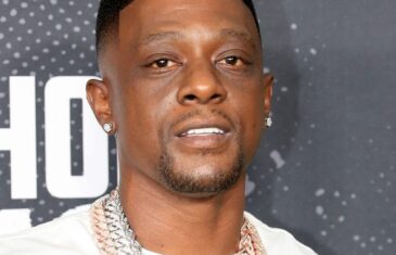 MARK ZUCKERBERG IS CHALLENGED TO A CELEBRITY BOXING MATCH OVER BANNED INSTAGRAM BY BOOSIE BADAZZ