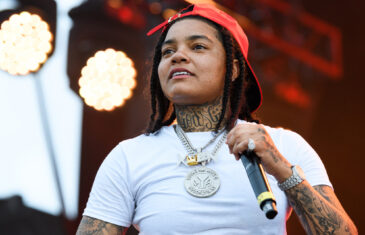 AFTER TWITTER HAS A FIELD DAY, YOUNG M.A EXPLAINS HER PREGNANCY SITUATION.