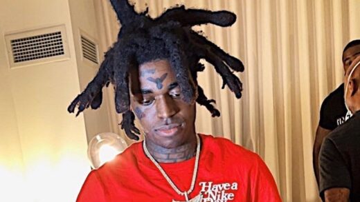 IN AN AWKWARD DANCE VIDEO, KODAK BLACK GROPES HIS MOTHER’S REAR AND TRYS KISSING HER ON THE MOUTH