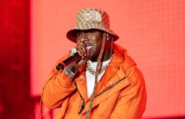 DABABY PERFORMS AT ROLLING LOUD AND RECEIVES TRASH FROM FANS EXPECTING FUTURE PERFORMANCES.
