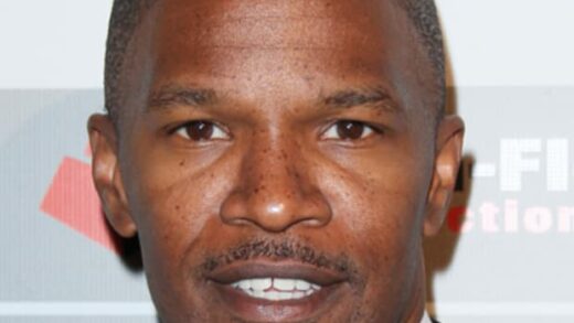 JAMIE FOXX REMINISES ABOUT BEING MISTOOK FOR AN NBA PLAYER BY A COOKED-UP FAMOUS ACTRESS