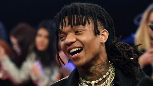 After being trapped in an elevator for three hours, SWAE LEE is rescued: ‘I’M FUCKING HOT & EXHAUSTED’