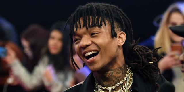 After being trapped in an elevator for three hours, SWAE LEE is rescued: ‘I’M FUCKING HOT & EXHAUSTED’
